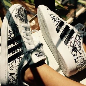 Hand-drawn Grunge Adidas Cloudfoam Sneakers